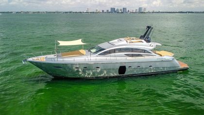 72' Pershing 2009 Yacht For Sale